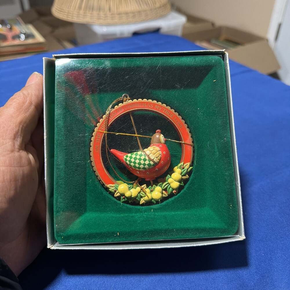 Enesco 1987 12 Twelve Days of Christmas Partridge in Pear Tree Ornament : : Home